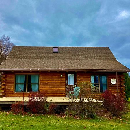 Garden Grove Retreat & Lodging Near Pictured Rocks, Fayette, Trails 외부 사진