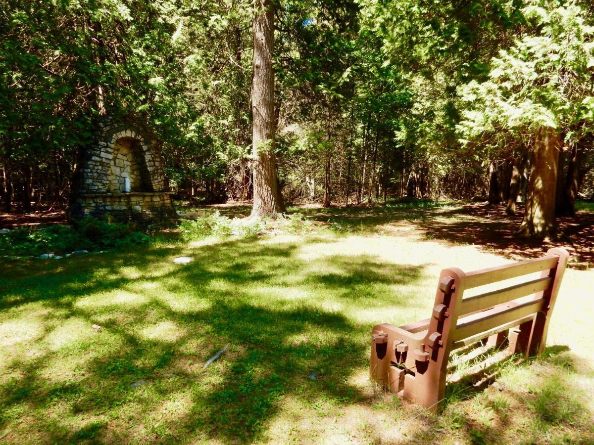 Garden Grove Retreat & Lodging Near Pictured Rocks, Fayette, Trails 외부 사진