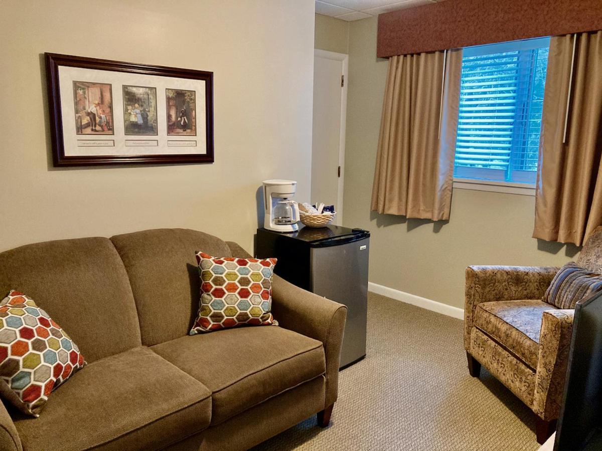 Garden Grove Retreat & Lodging Near Pictured Rocks, Fayette, Trails 외부 사진
