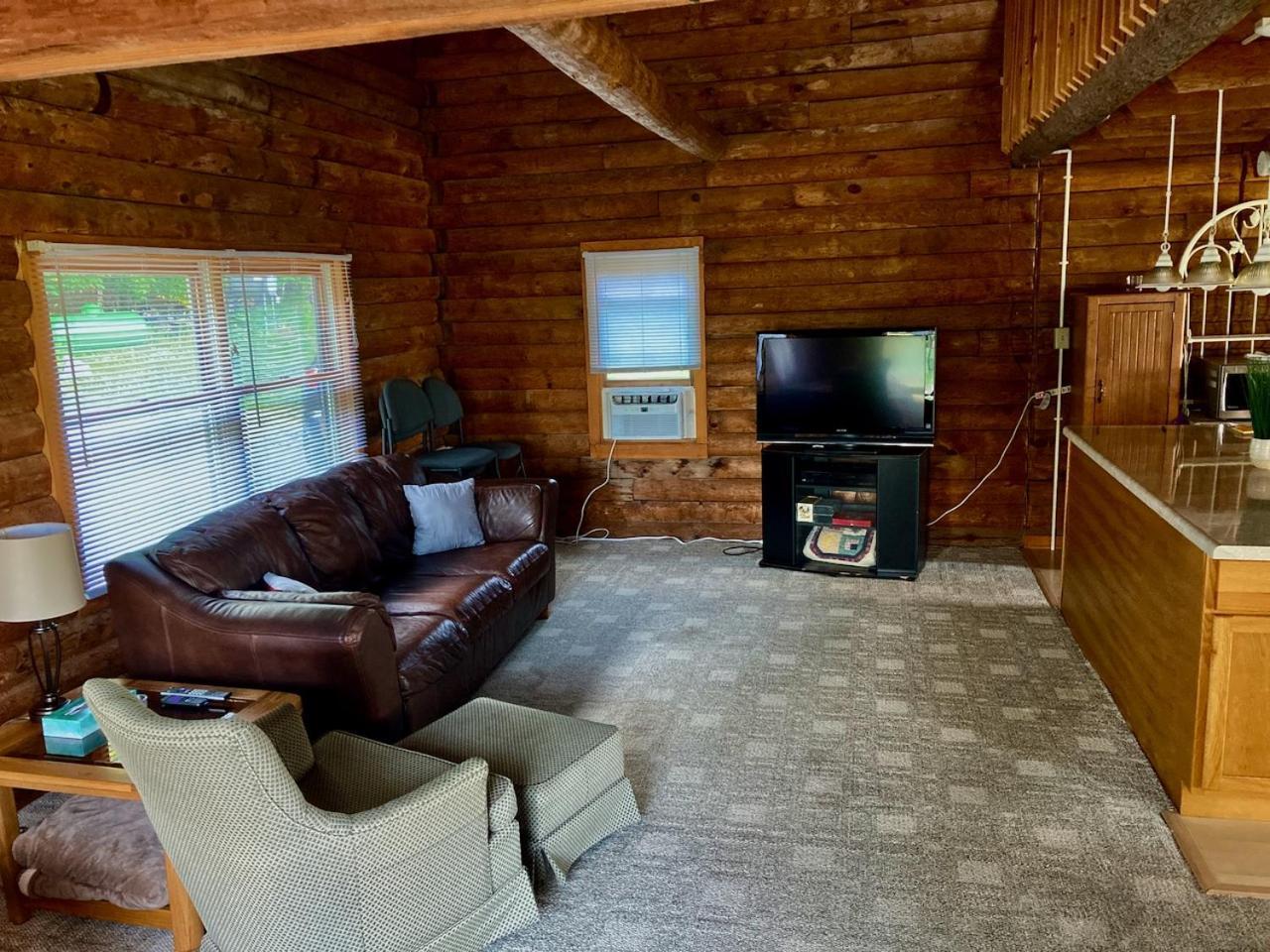 Garden Grove Retreat & Lodging Near Pictured Rocks, Fayette, Trails 외부 사진