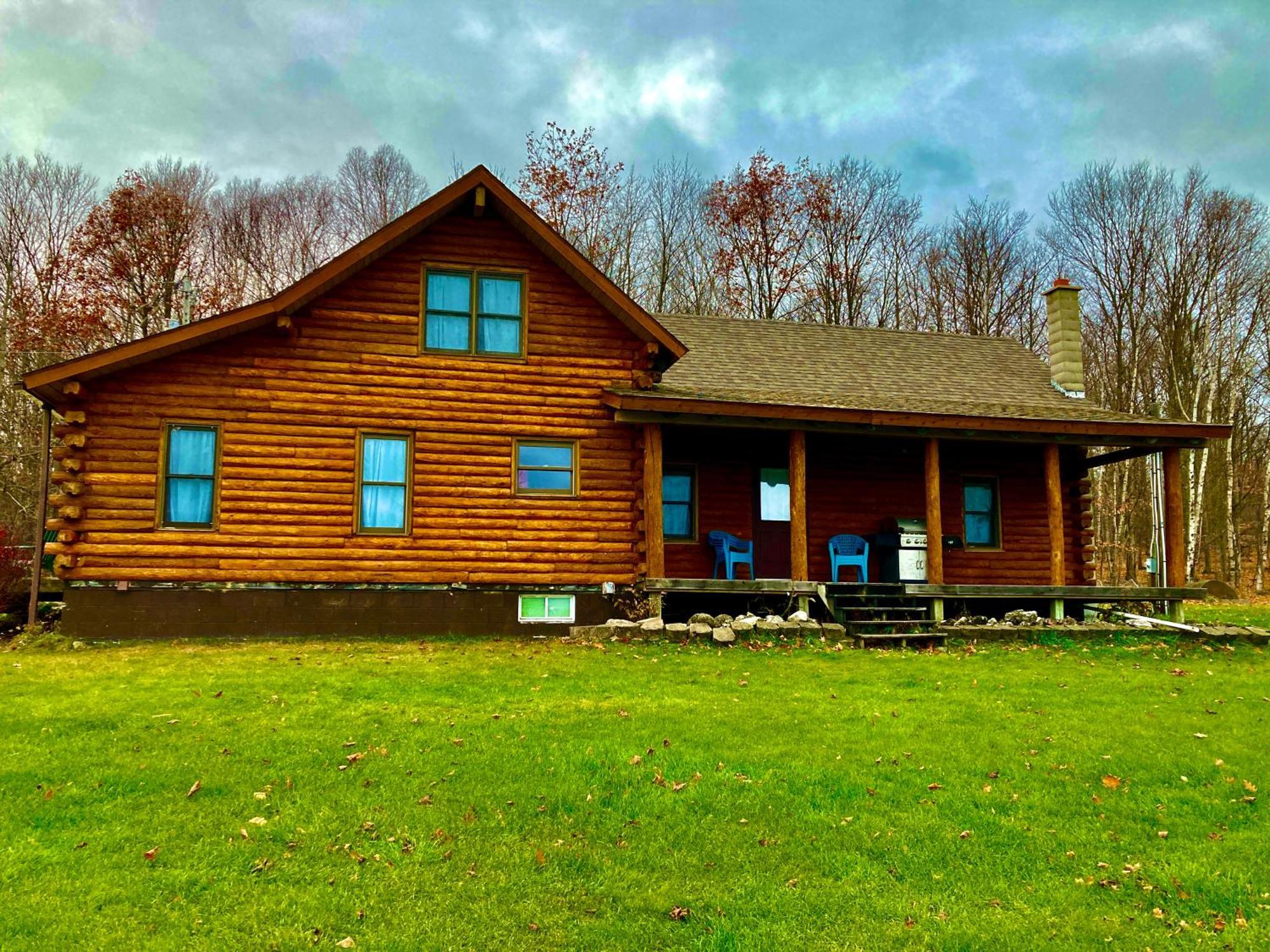 Garden Grove Retreat & Lodging Near Pictured Rocks, Fayette, Trails 외부 사진