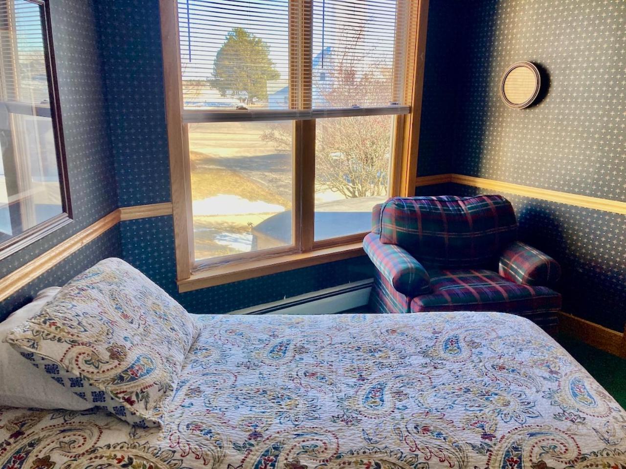 Garden Grove Retreat & Lodging Near Pictured Rocks, Fayette, Trails 외부 사진