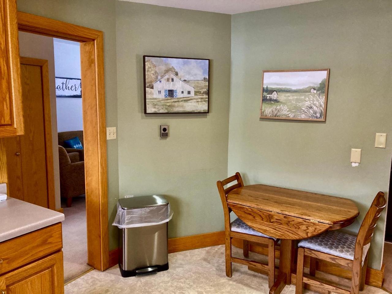 Garden Grove Retreat & Lodging Near Pictured Rocks, Fayette, Trails 외부 사진